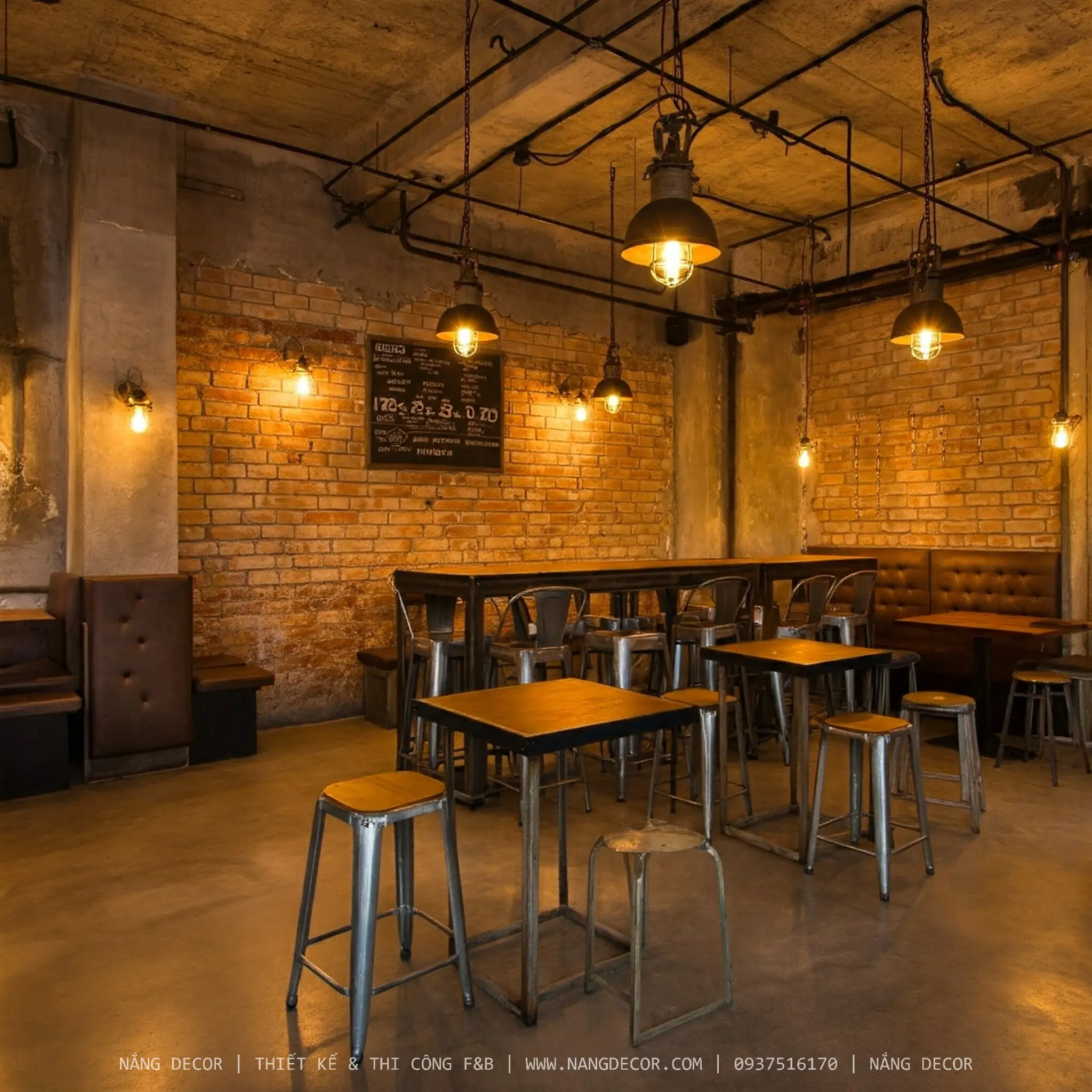 Không gian quán cafe mặt tiền 5m với ánh sáng tự nhiên và màu sắc tươi sáng